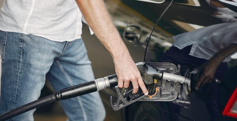 cómo se puede ahorrar combustible